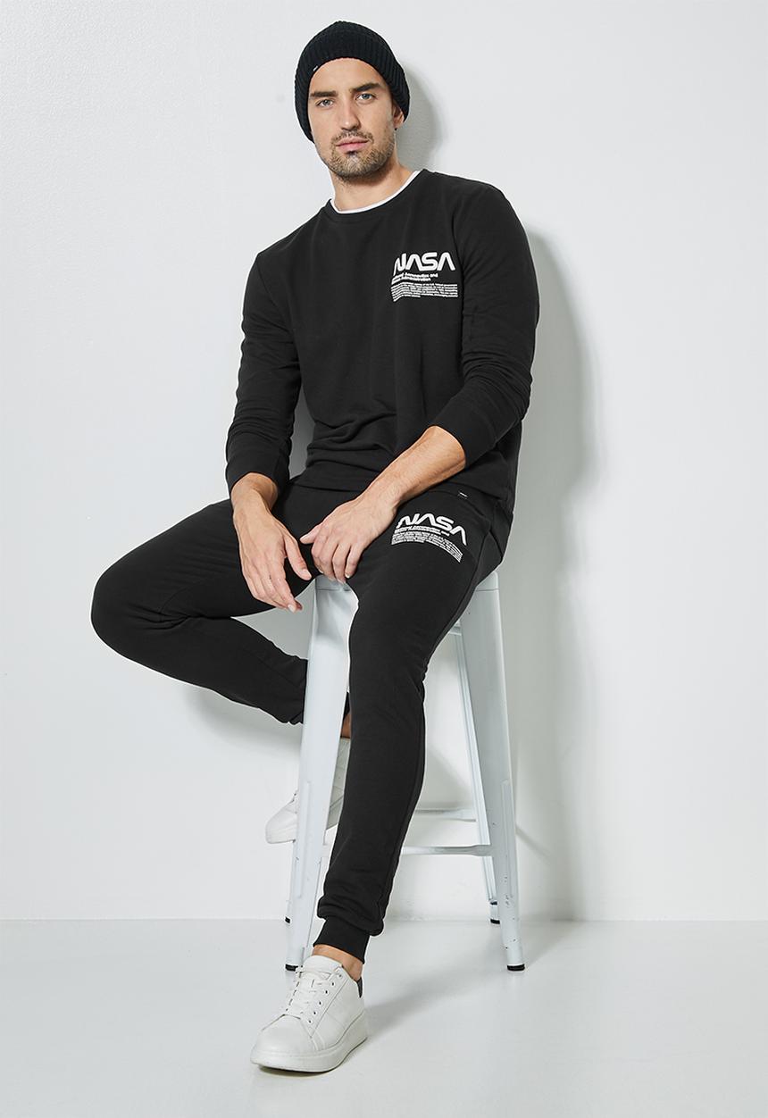 Superbalist - Brewer nasa crew neck sweater - black