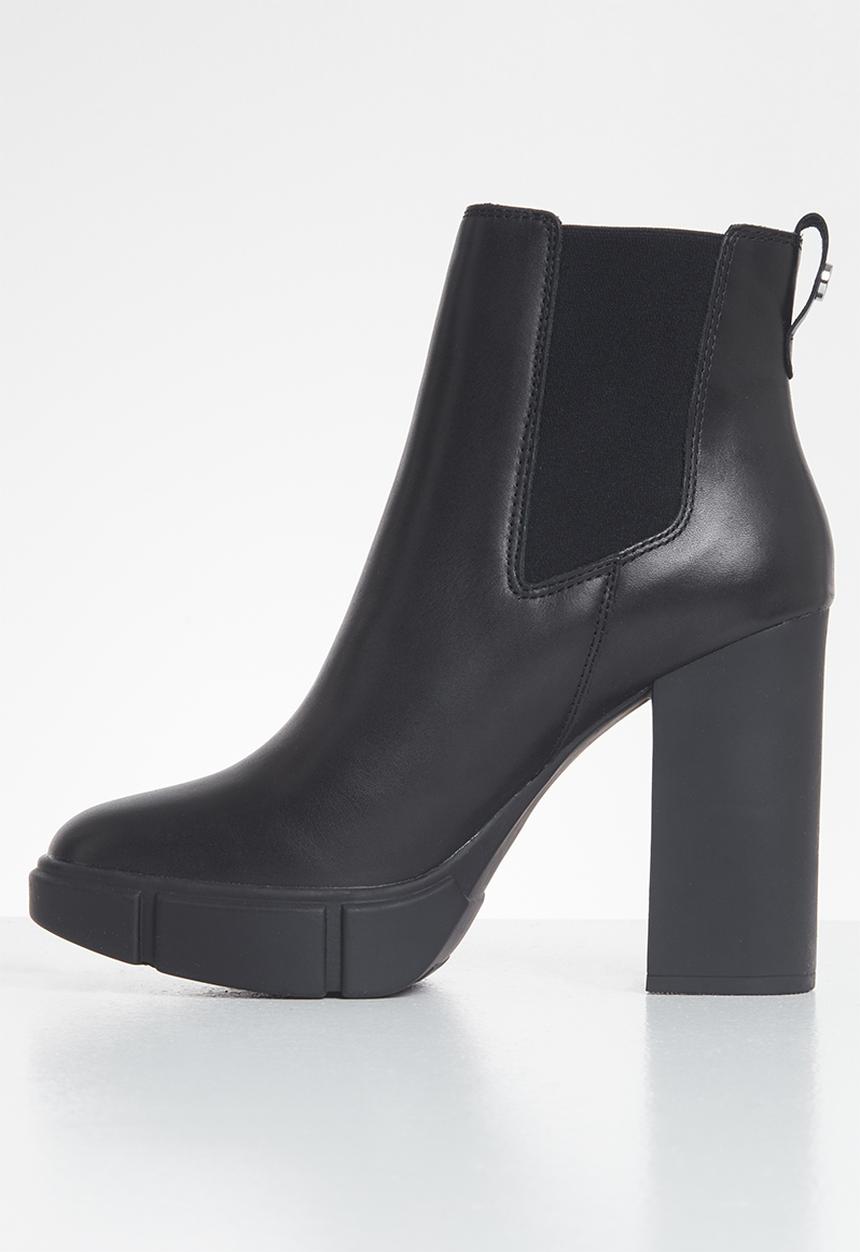 Steve Madden - Revised leather ankle boot - black