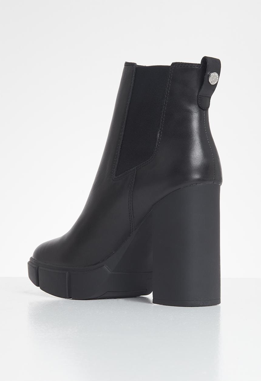 Steve Madden - Revised leather ankle boot - black