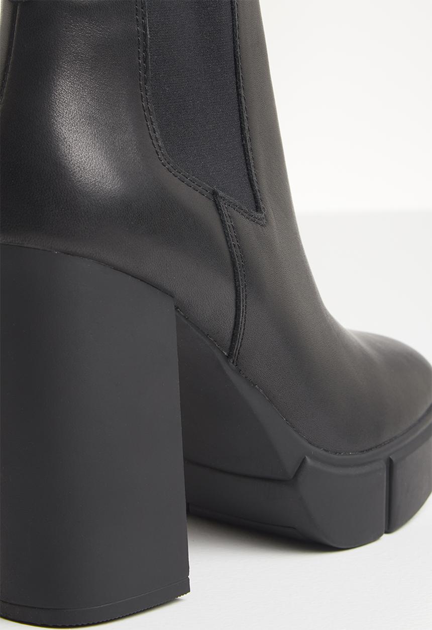 Steve Madden - Revised leather ankle boot - black