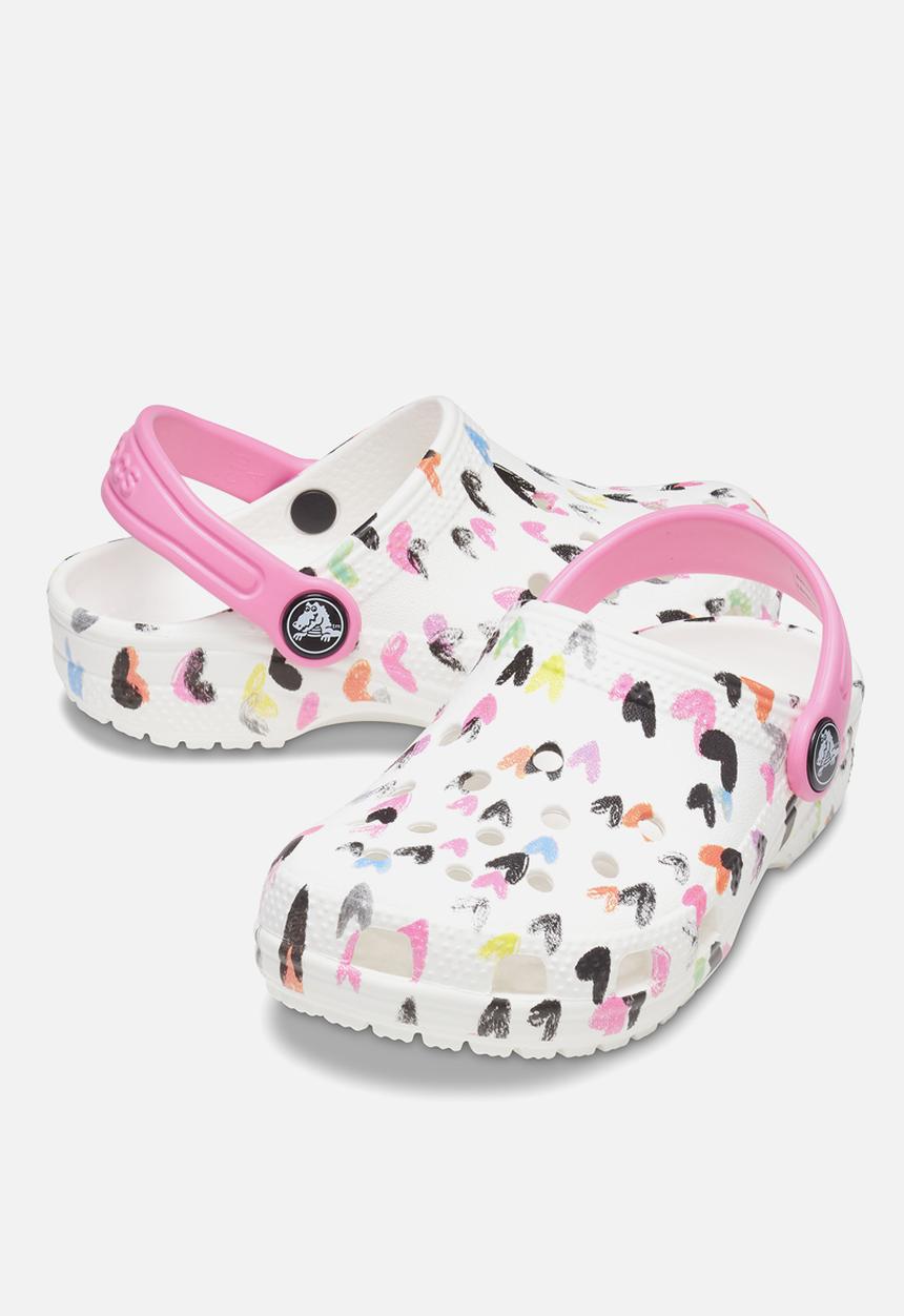 Crocs - Classic heart print clog kids - white & pink 