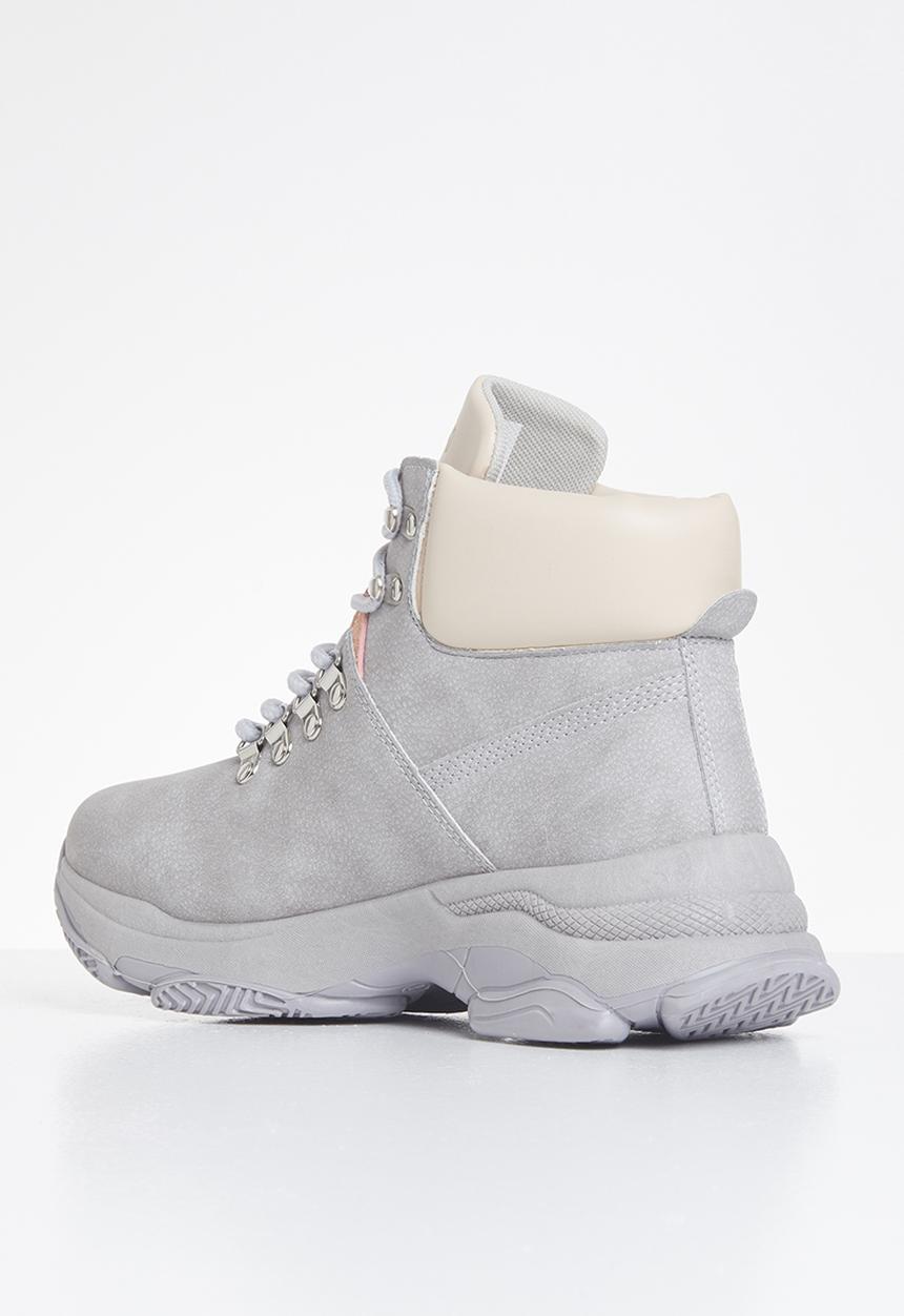 Plum - Kinsley hiking boot - grey