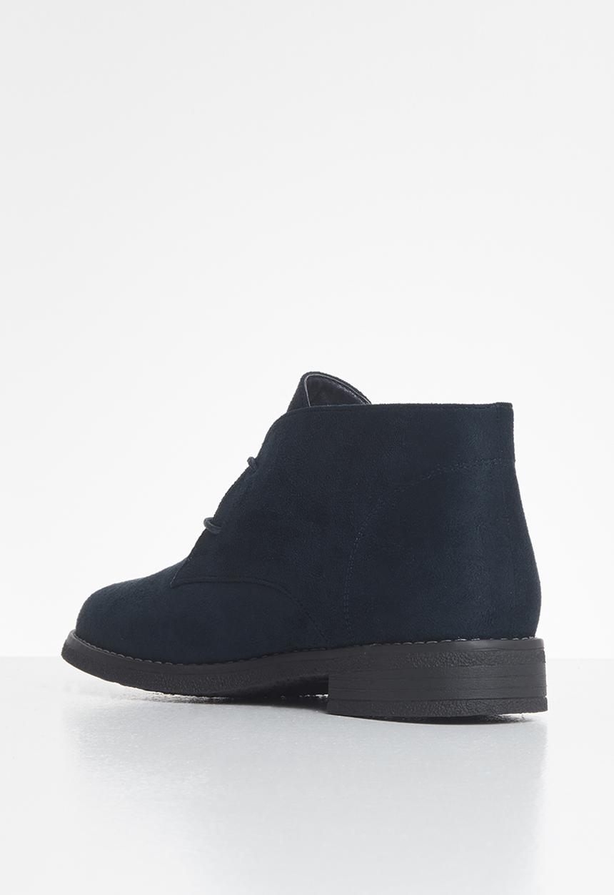 Plum - Raelyn lace up bootie - navy 