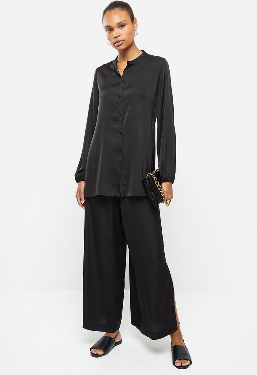 MILLA - Satin tunic with slits - black 