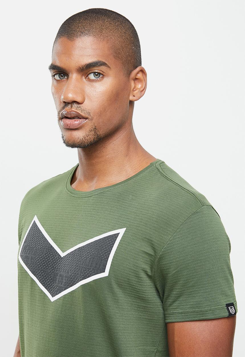 S.P.C.C - Forester side slit straight hem tee - green