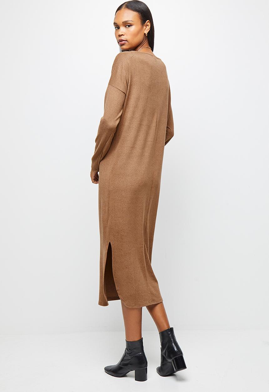 edit - Cut & sew slashneck midi - brown 