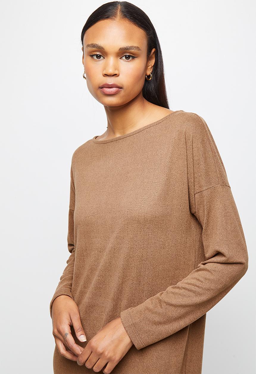 edit - Cut & sew slashneck midi - brown 