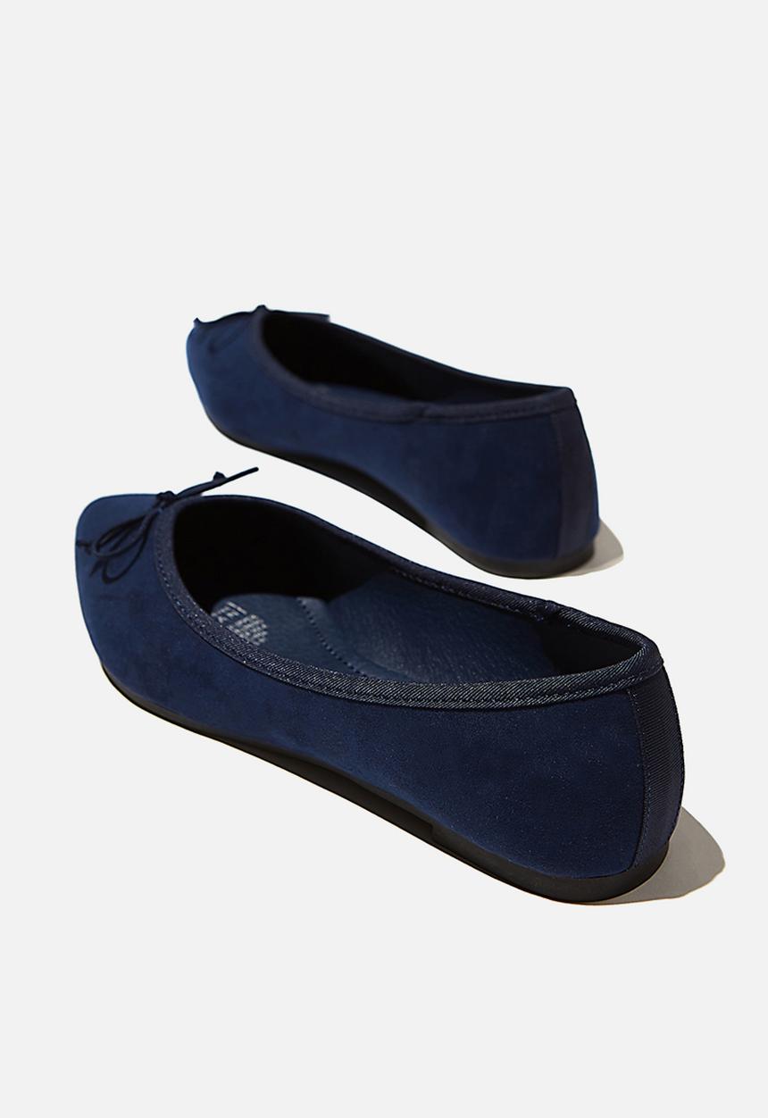 Cotton On - Essential evelyn point ballet - navy micro