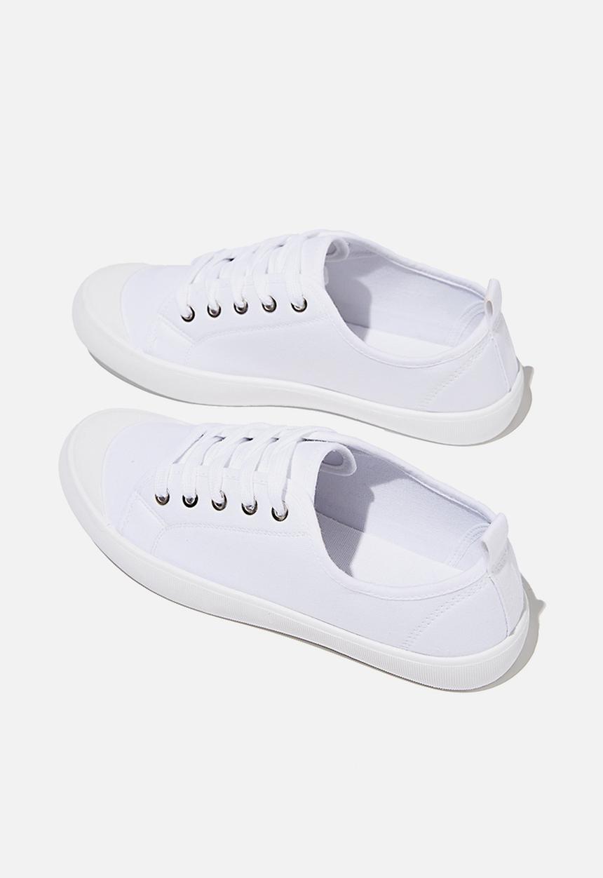 Cotton On - Demi lace up plimsoll - white