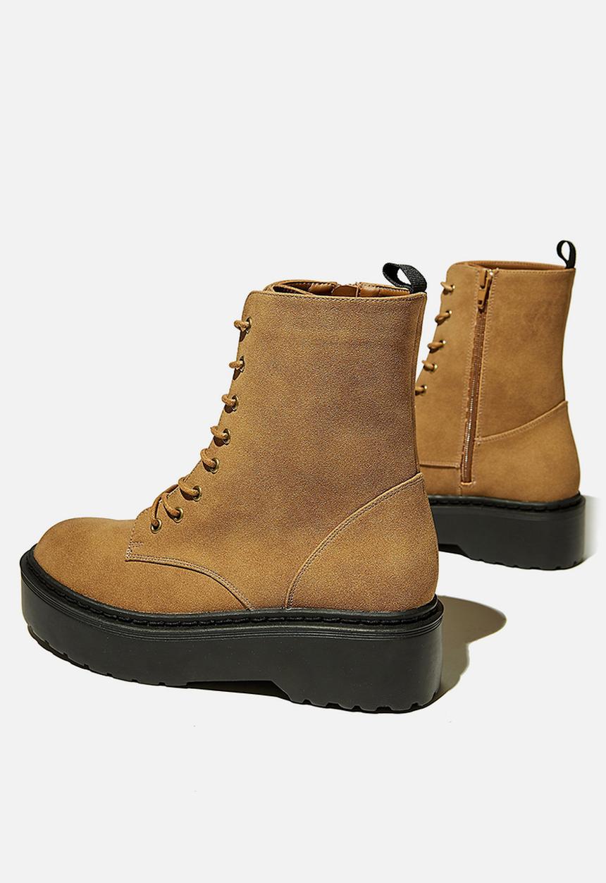 Cotton On - Fern combat platform lace up boot - tan 