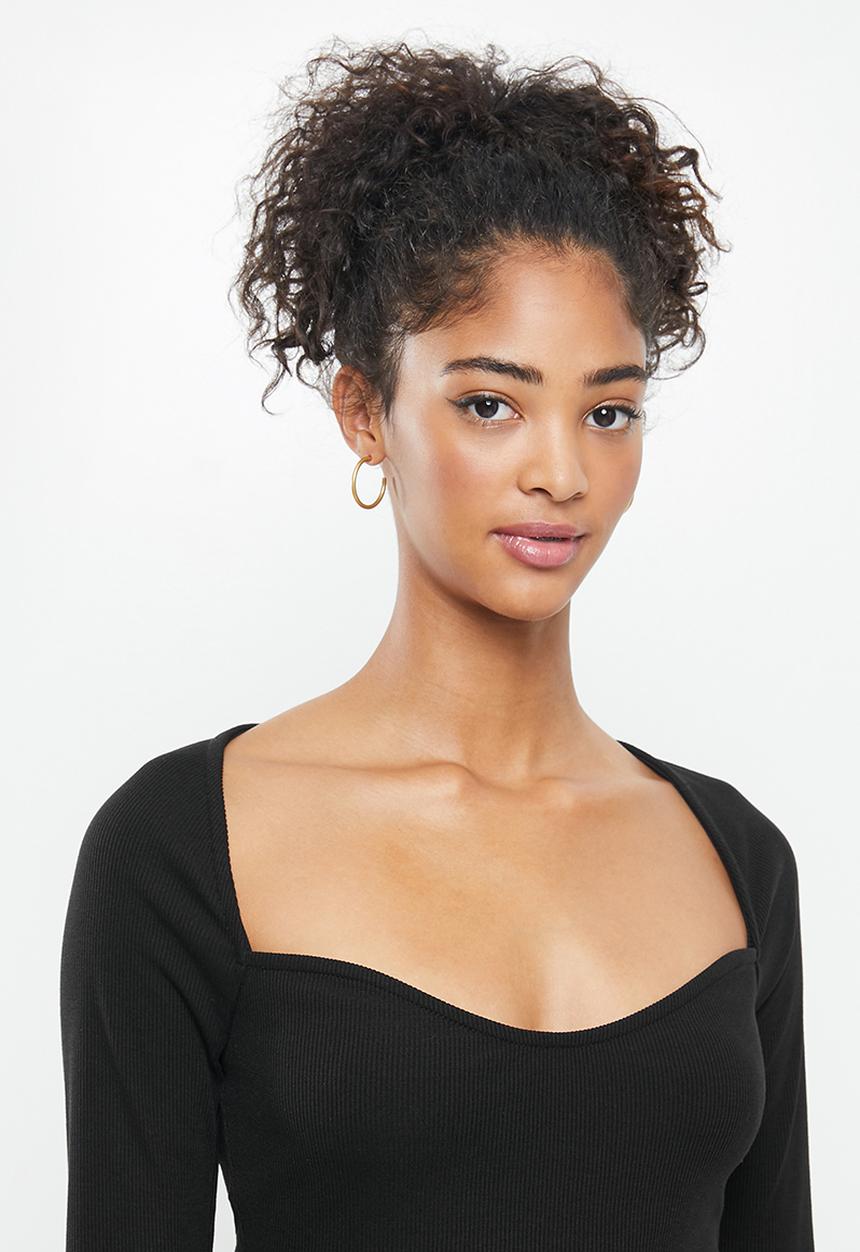 Blake - Sweetheart neckline crop top - black
