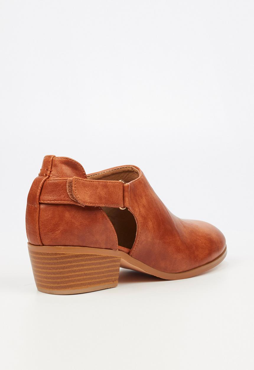 Butterfly Feet - Capricorn bootie - tan