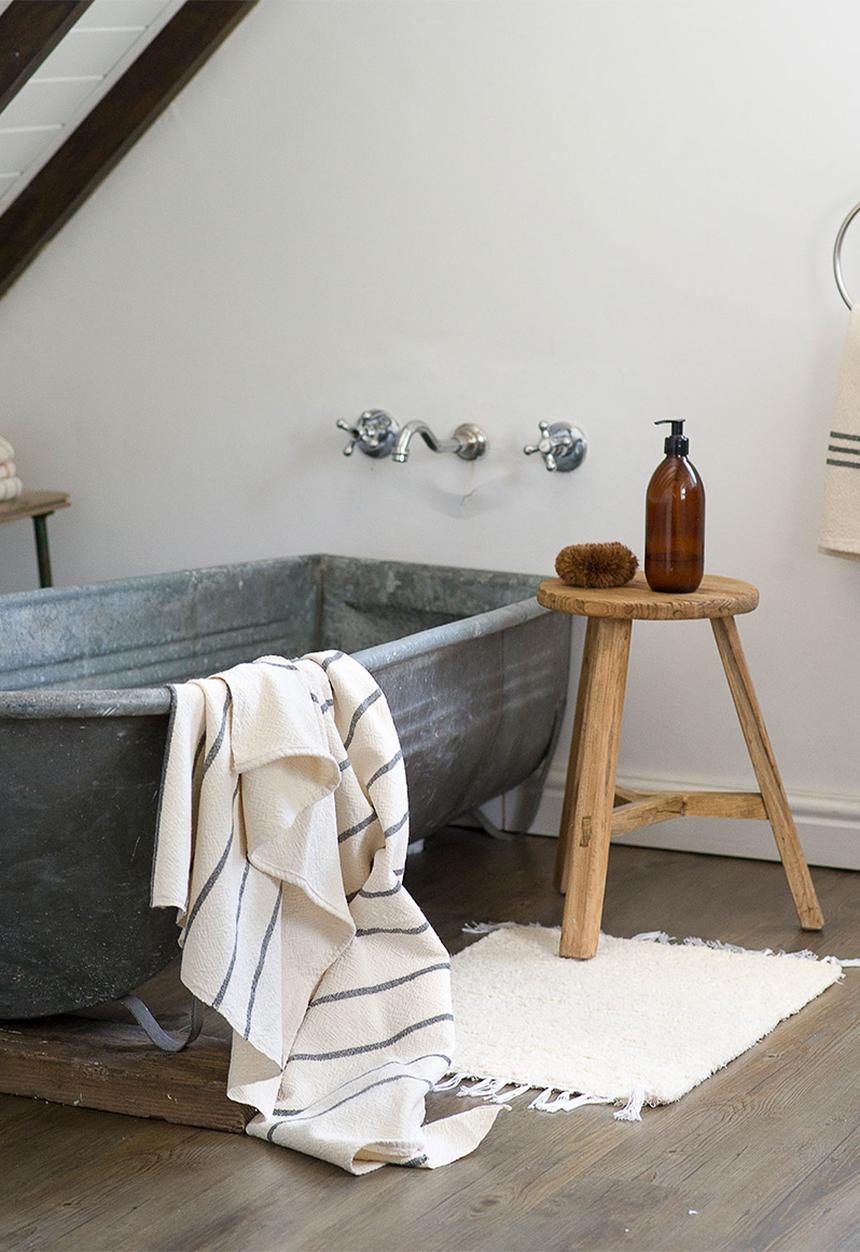 Barrydale Hand Weavers - Large country towel - charcoal & cream 