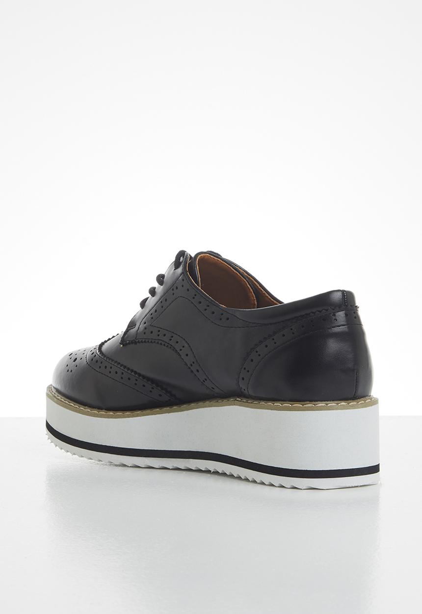 Madison® - Faith flatform brogue - black