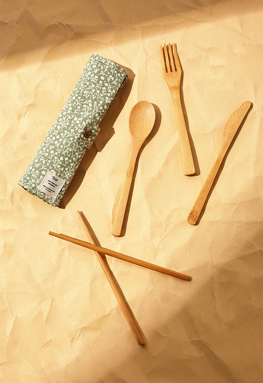 Typo - Cut my lunch cutlery roll - sage green 