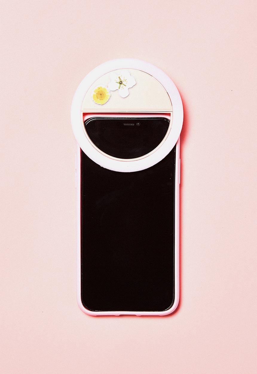 Typo - Phone ring light - pale pink