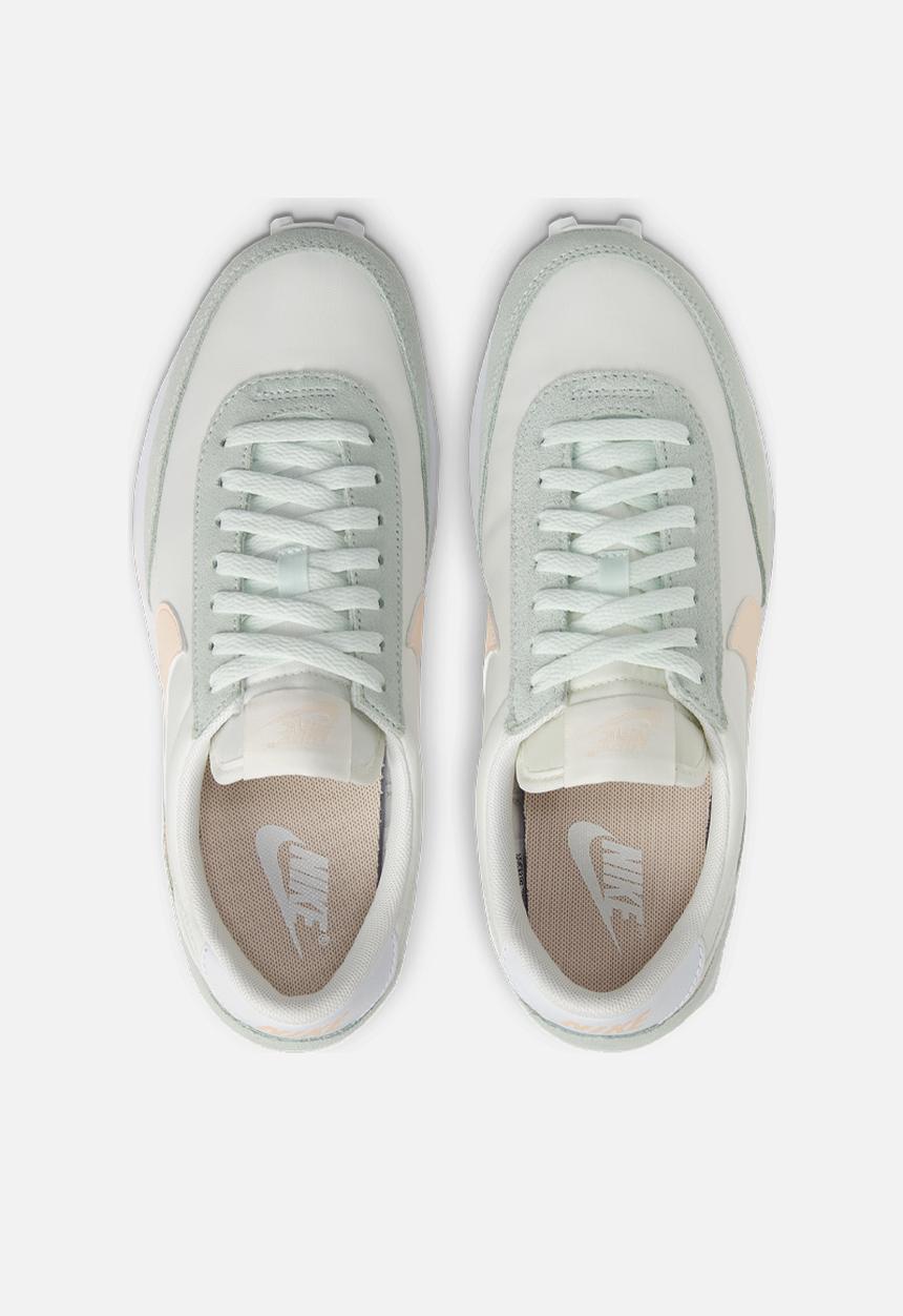 Nike - Daybreak - sail/crimson tint-barely green