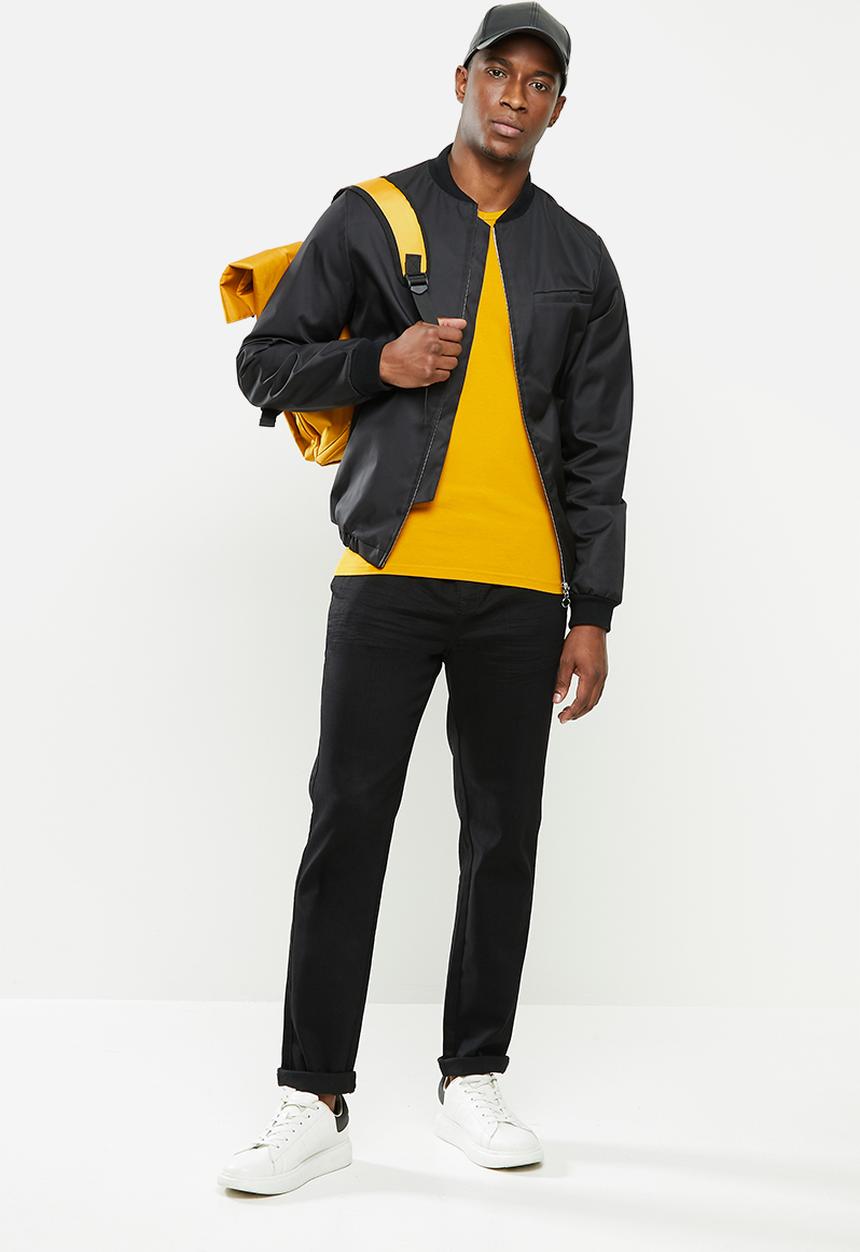 SOVIET - Dawn long sleeve v-neck tee - mustard