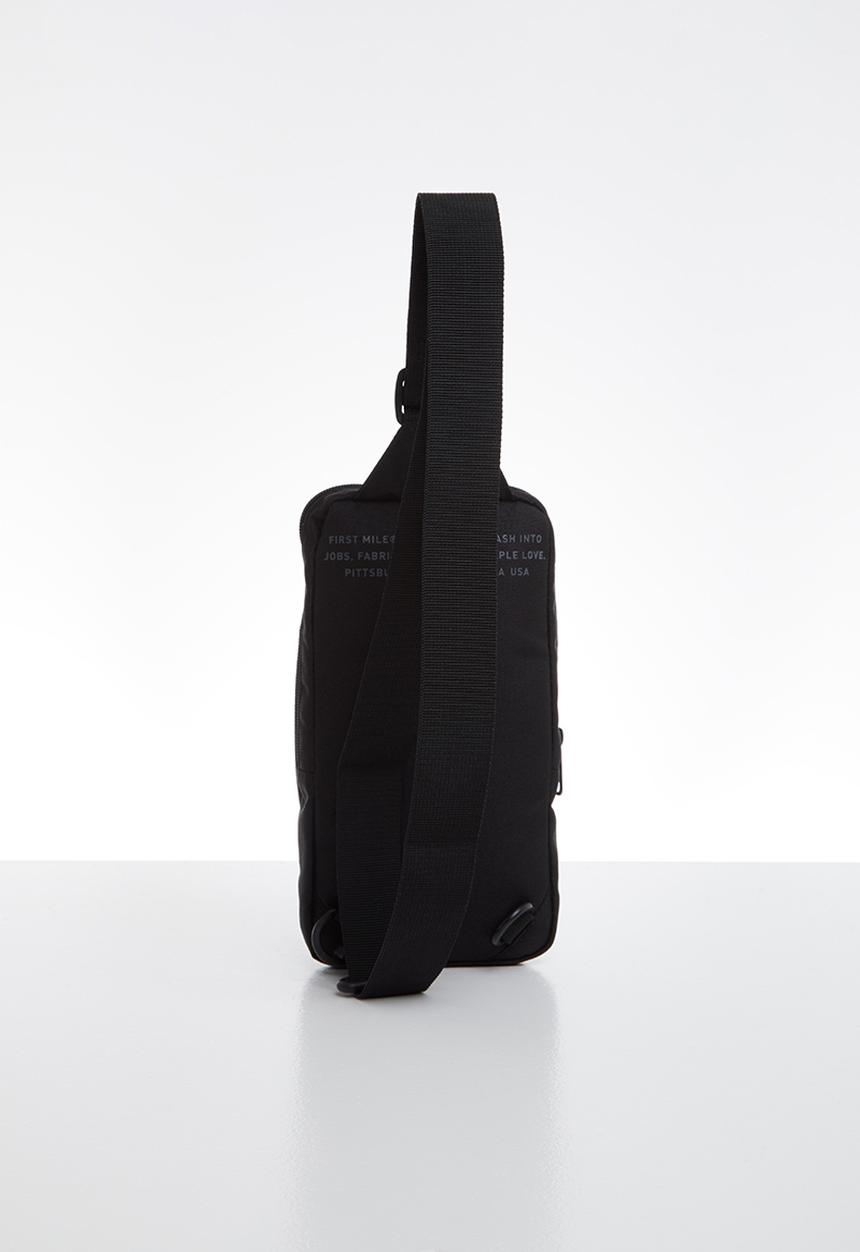 PUMA - First mile cross body - black