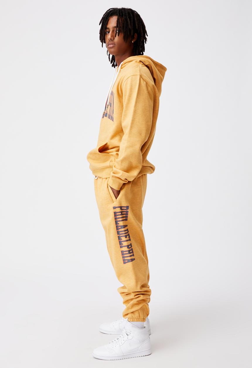 Factorie - Relaxed graphic trackpant - golden sand marle