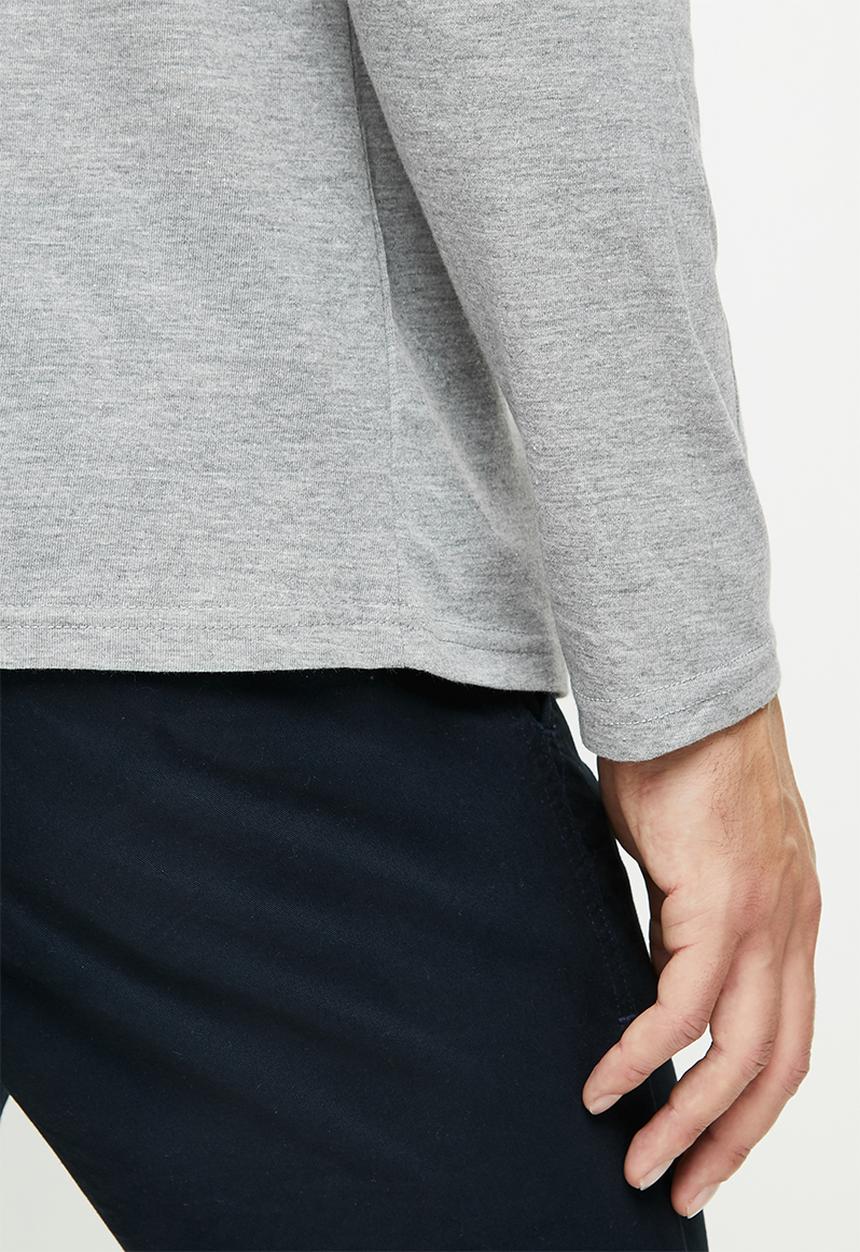 Original Penguin - Long sleeve embroidered logo t - grey 