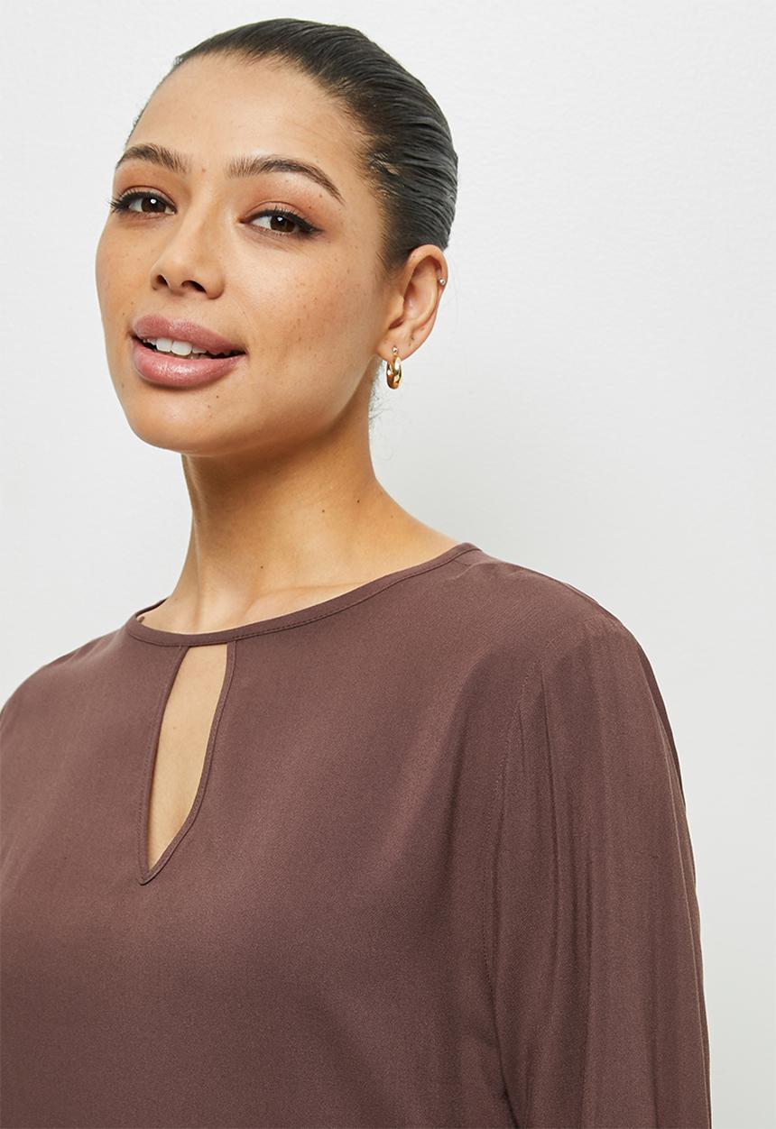 edit - Long sleeve keyhole blouse - brown