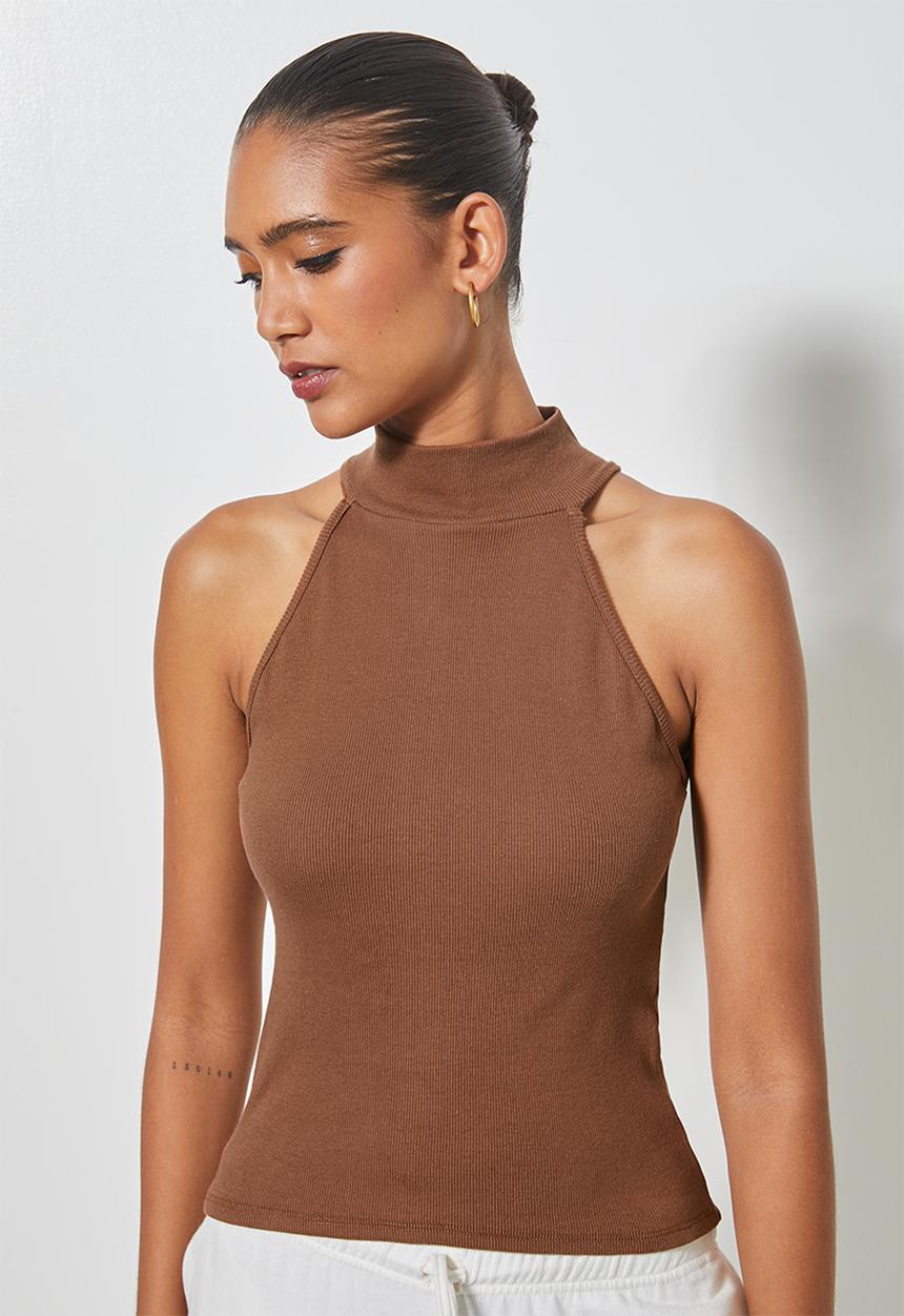 Superbalist - Rib cutaway poloneck top - tobacco