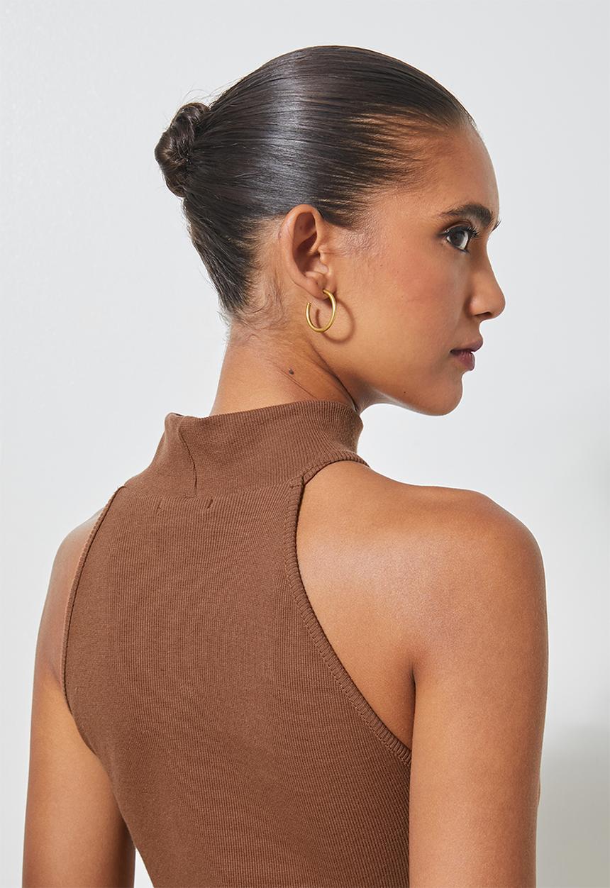 Superbalist - Rib cutaway poloneck top - tobacco