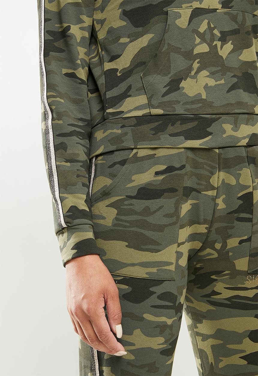SISSY BOY - Caution babe camo hoodie - olive