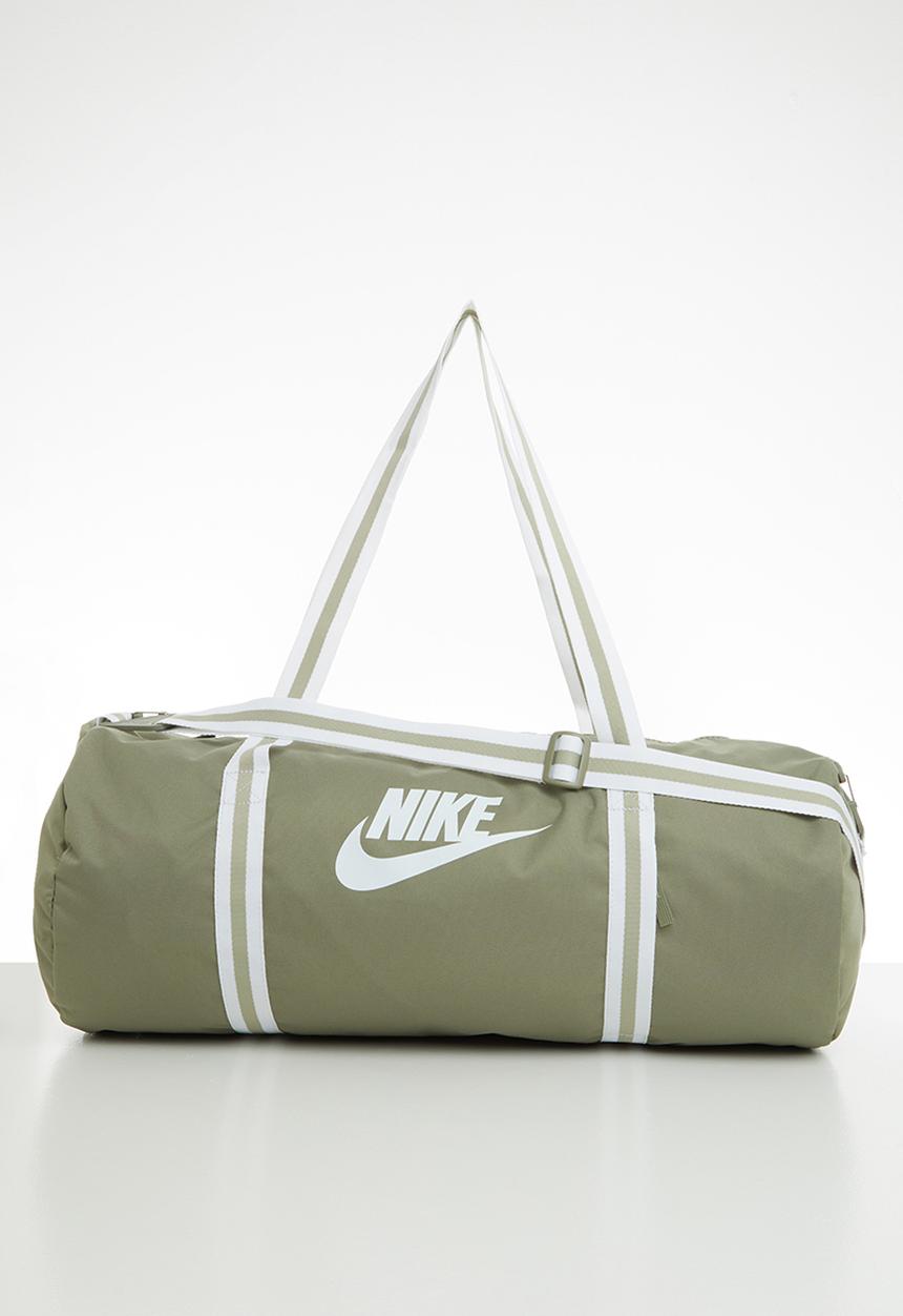 Nike - Nike heritage - olive 