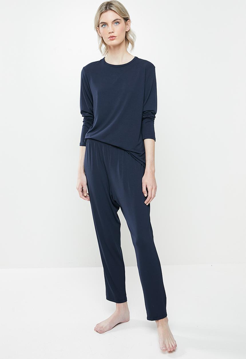 Superbalist - Sleep long sleeve top & drop crotch pants set - navy 