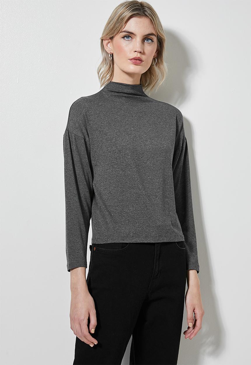 Superbalist - Grown on neck easy fit tee - charcoal