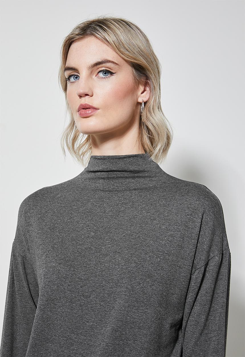 Superbalist - Grown on neck easy fit tee - charcoal