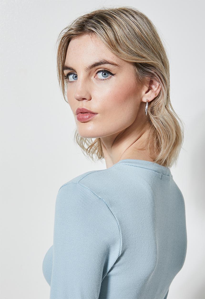 Superbalist - Single rib crew neck top - blue