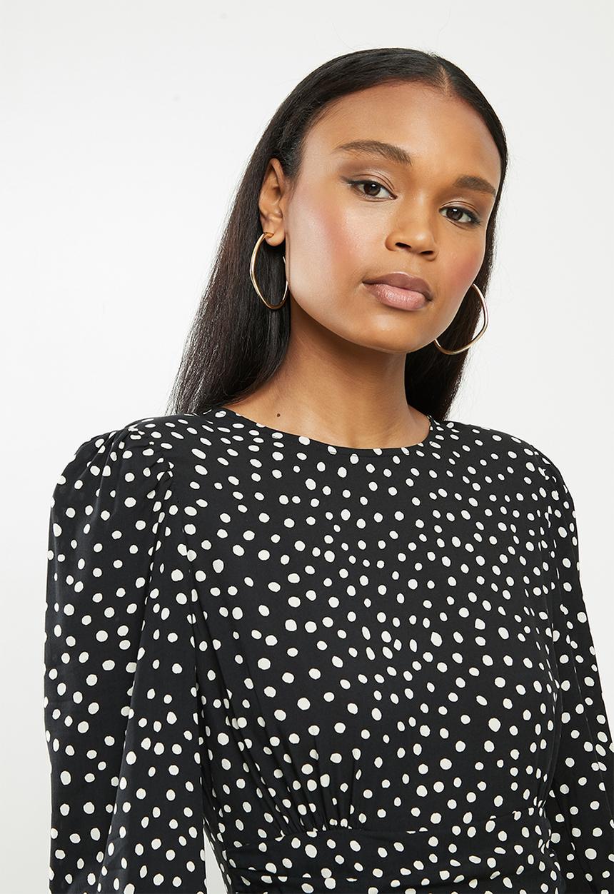 MILLA - Shoulder pad mini dress with waist detail - black & white