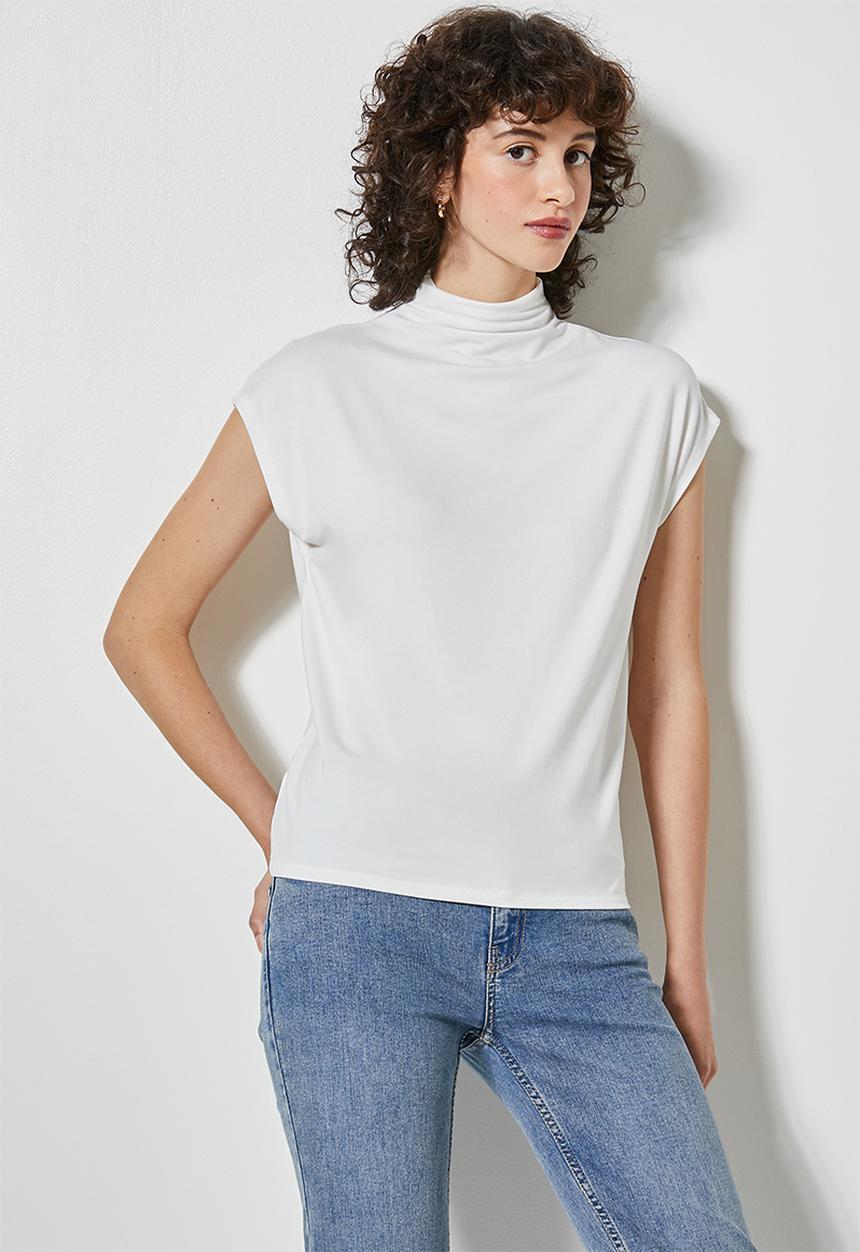 Superbalist - Soft grown on neck relaxed tee - milk