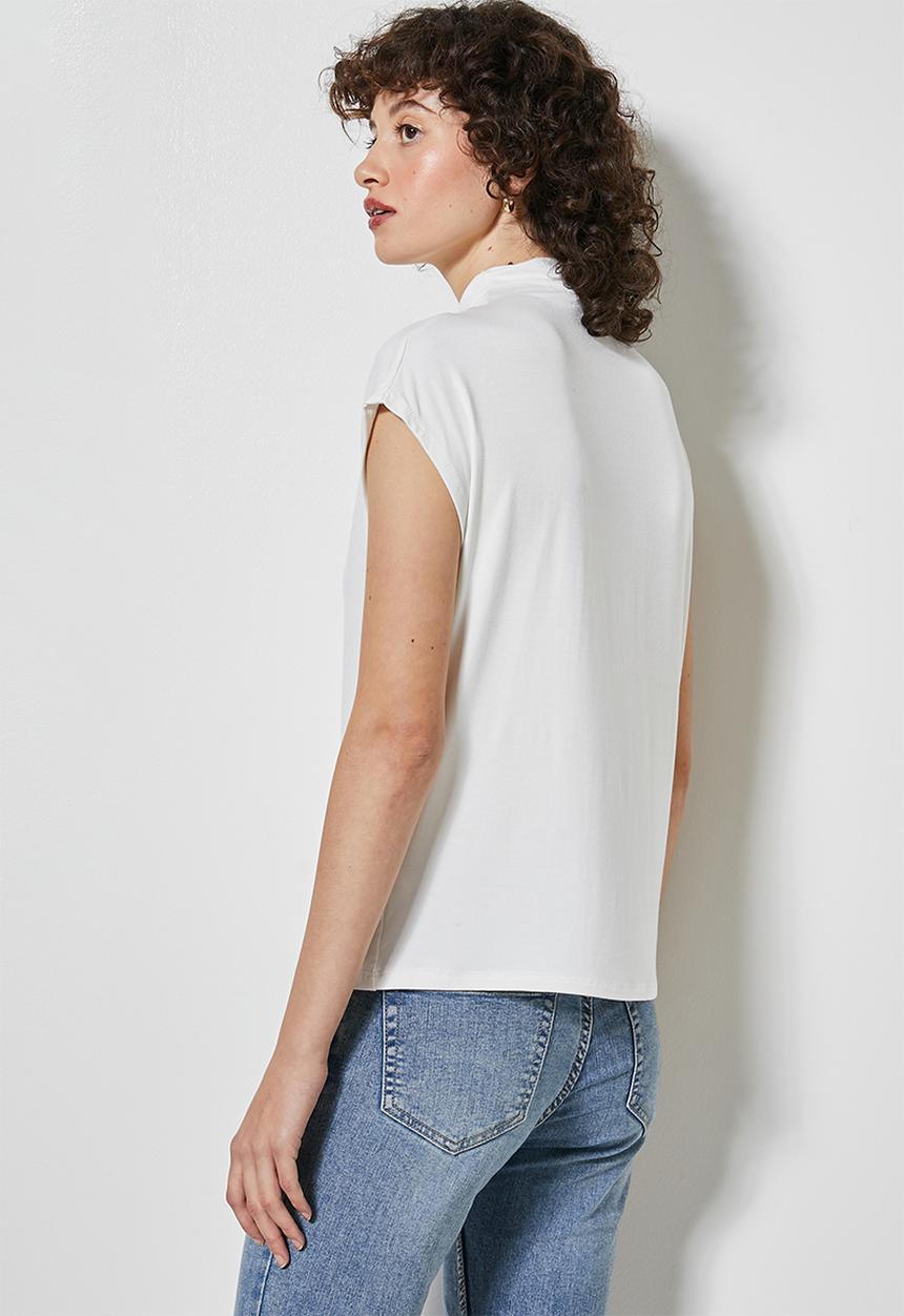 Superbalist - Soft grown on neck relaxed tee - milk