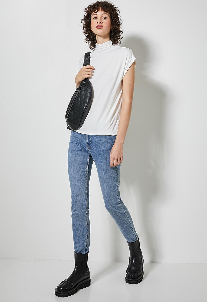 Superbalist - Soft grown on neck relaxed tee - milk
