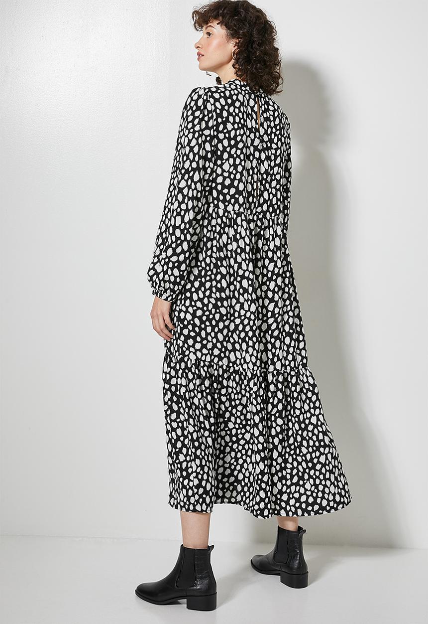 Superbalist - Turtleneck tiered dress - black & white 