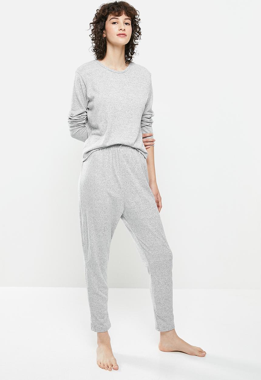Superbalist - Soft touch sleep top & drop crotch pants set - light grey melange