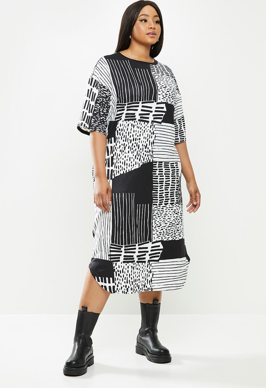 Me&B - Patch print T-shirt dress - black & white 