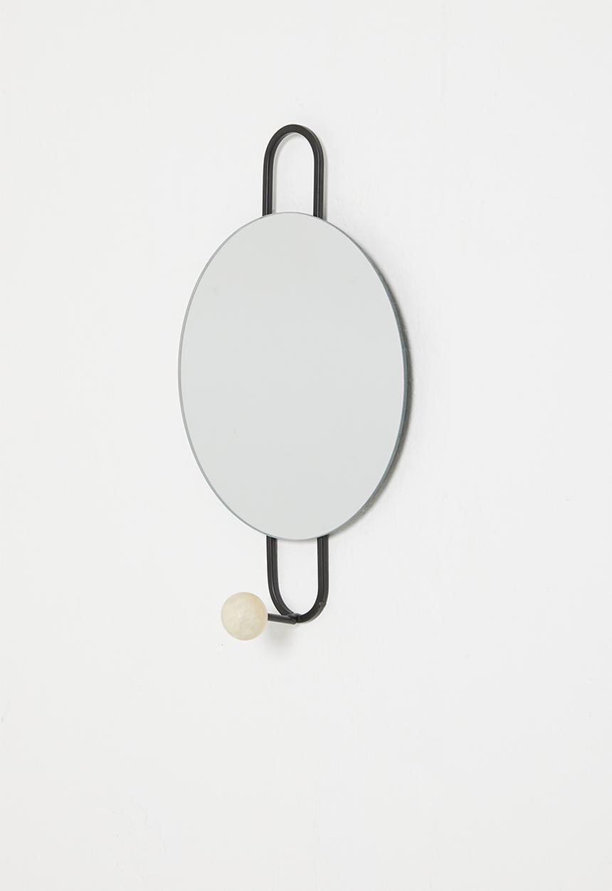 Present Time - Bright mirror with hook - matte black