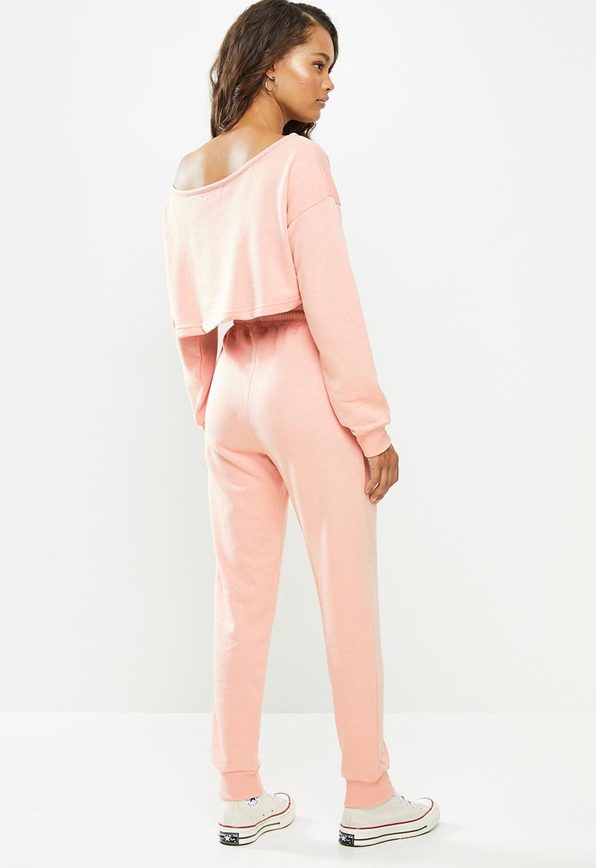 Missguided - Petite off shoulder sweat and jogger set - rose