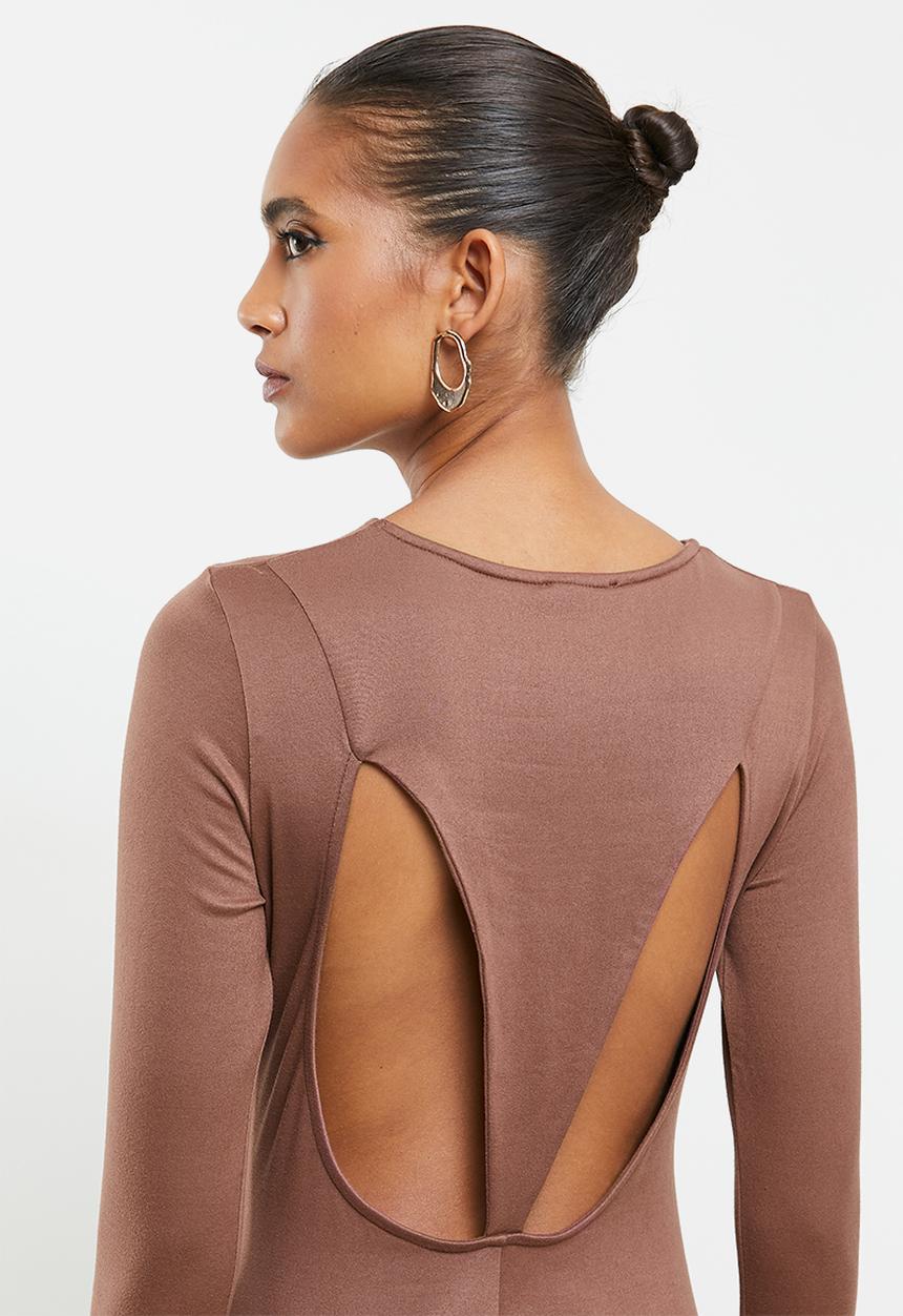 VELVET - Luxe knit column maxi dress with cut-out back - brown