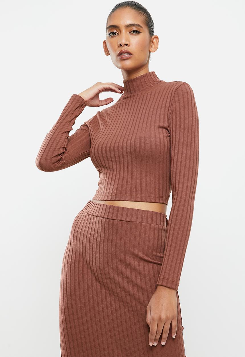 VELVET - Slinky rib knit crop top with cut out - brown