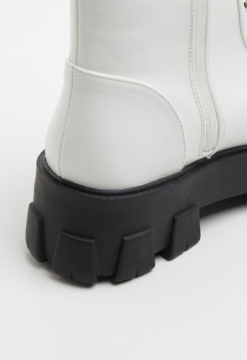 Superbalist - Sharr lace-up boot - white
