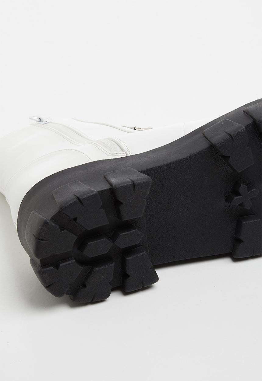 Superbalist - Sharr lace-up boot - white