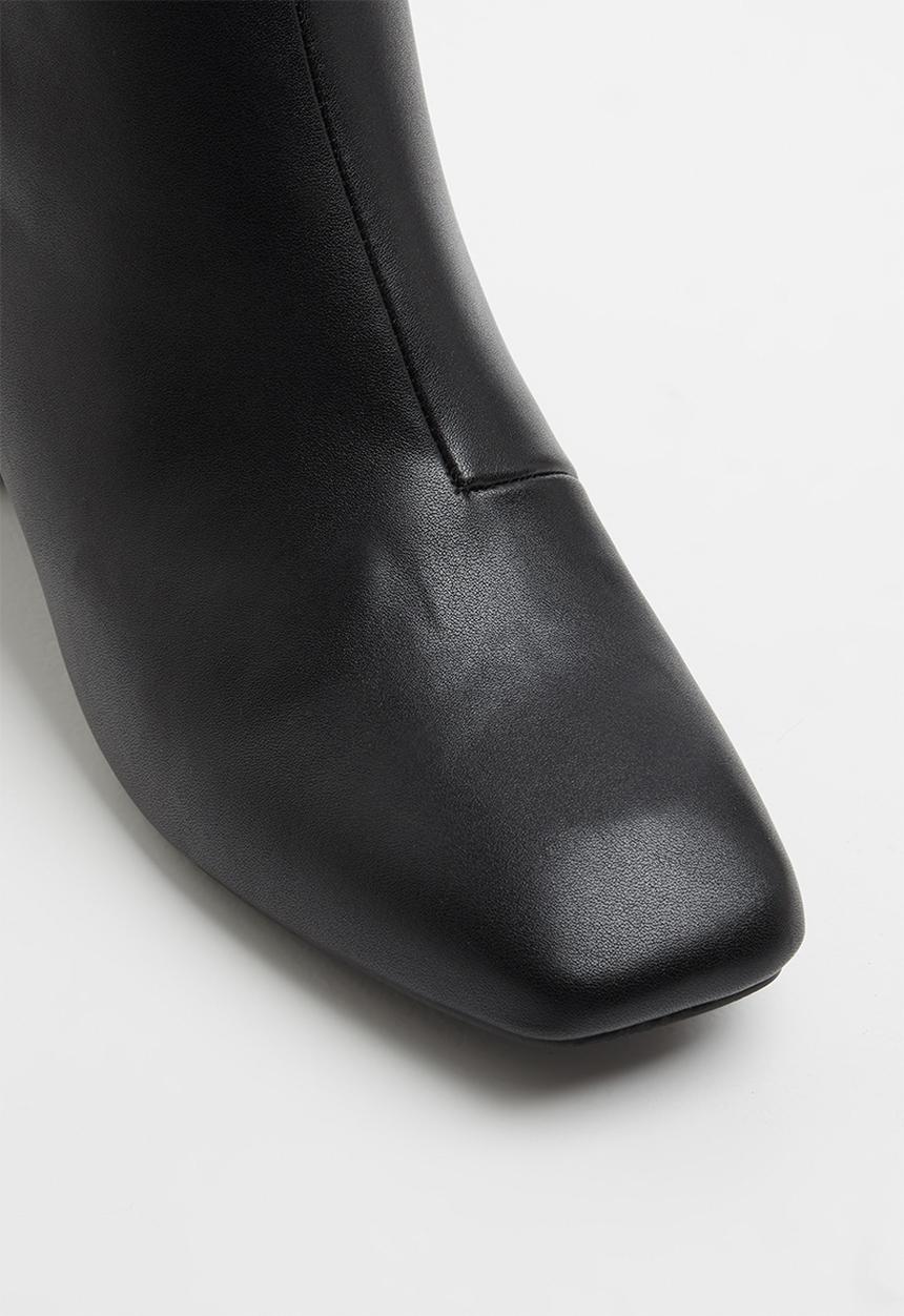 edit - Lundin ankle  boot - black