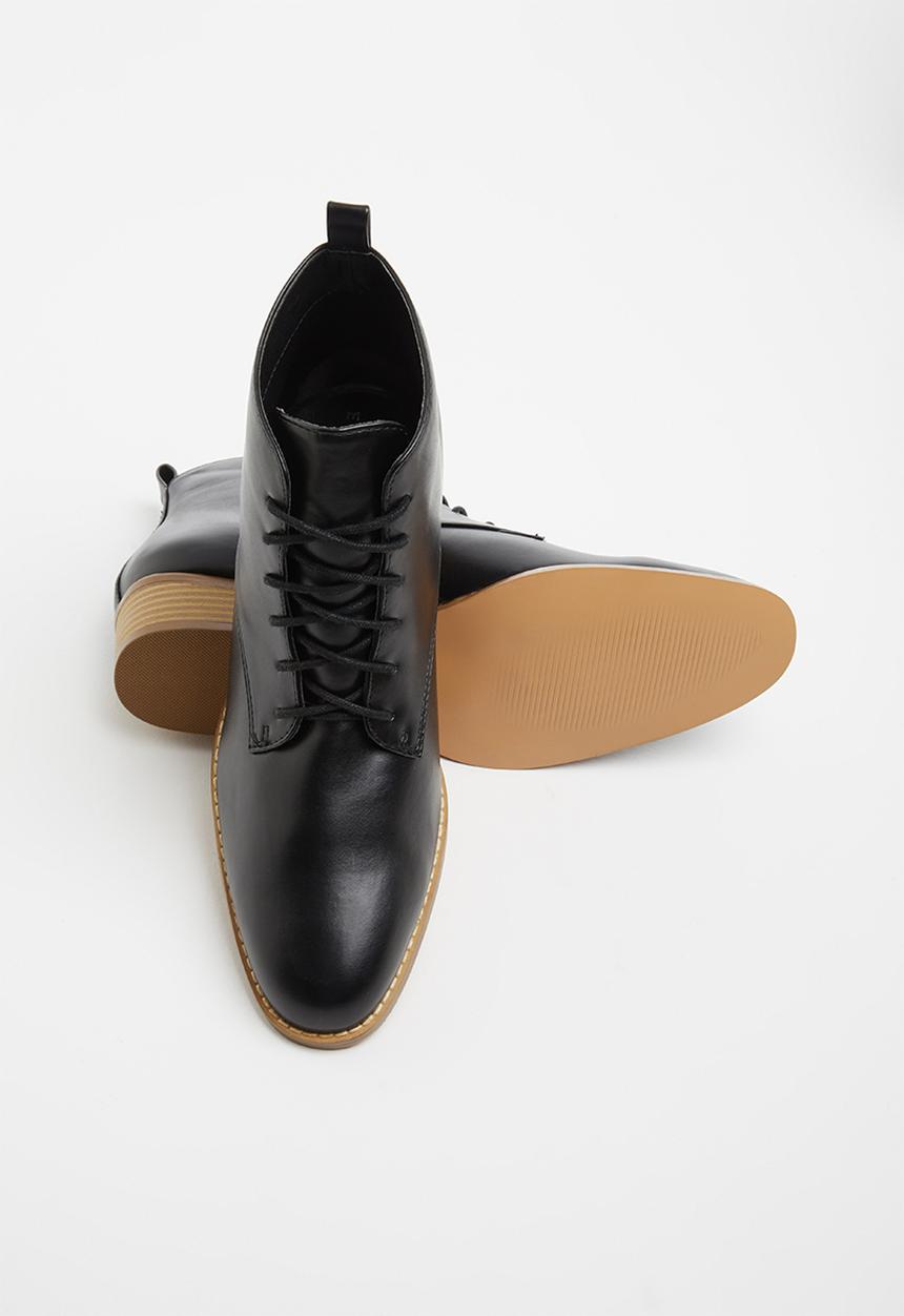 edit - Nandie lace-up boot - black