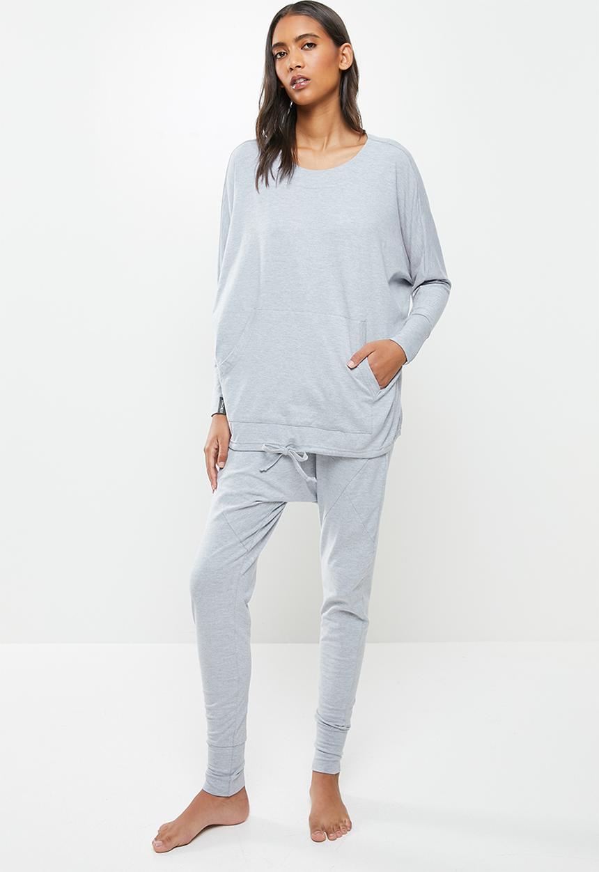 STRONG by T-Shirt Bed Co. - Ladies oversized sweat - grey